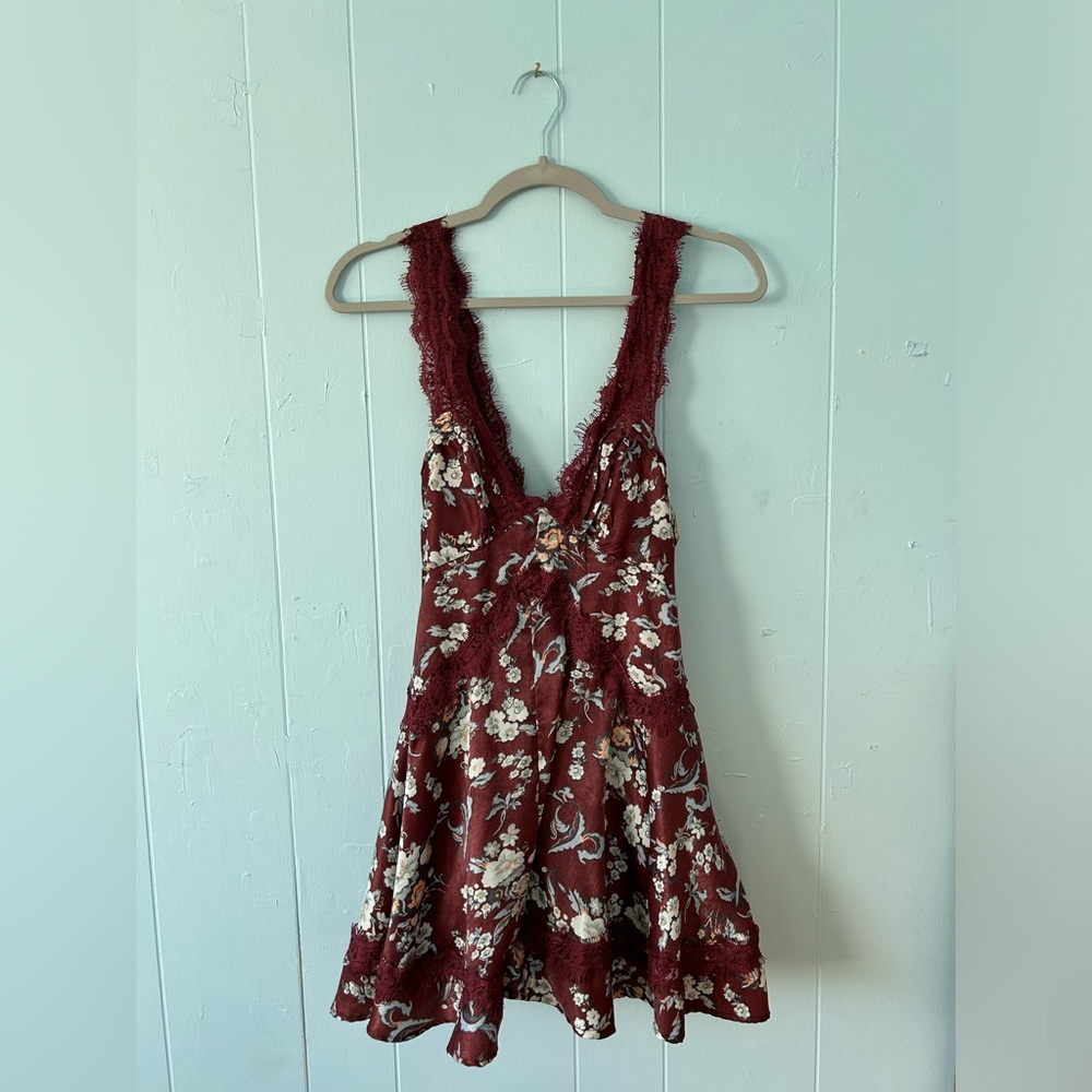 FALL-ESQ FLORAL DRESS (BIRDY/HOZIER/FALL GIRL VIBES) 🍂🔮🌙